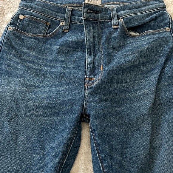 Hudson Skinny Jeans size 27.
32 Length - Picture 2 of 6